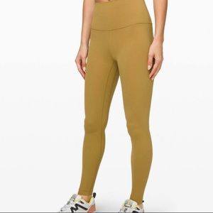 Lululemon Aligns 28”